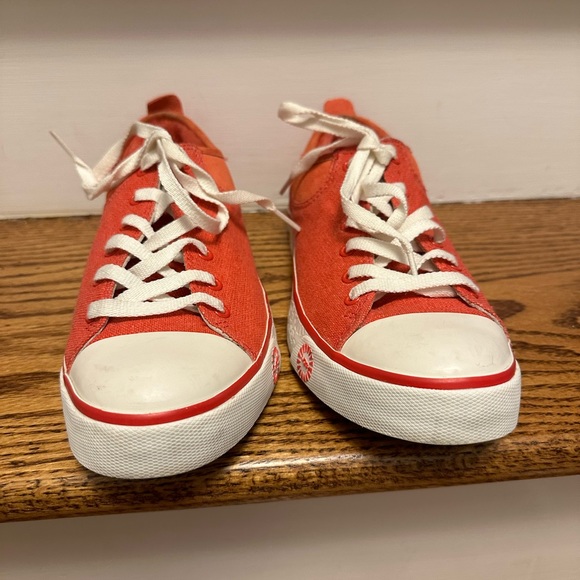 Fur Lined red UGG sneakers. Size 8.5. Have never been worn out of the house. - Picture 11 of 11